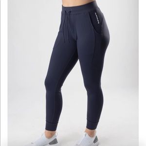 Alphalete Premium V2 Jogger - Black